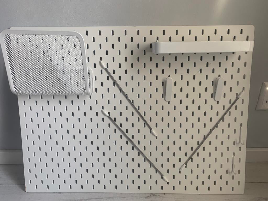 Ophangbord IKEA, Ophalen of Verzenden, Zo goed als nieuw, Minder dan 150 cm, Minder dan 25 cm