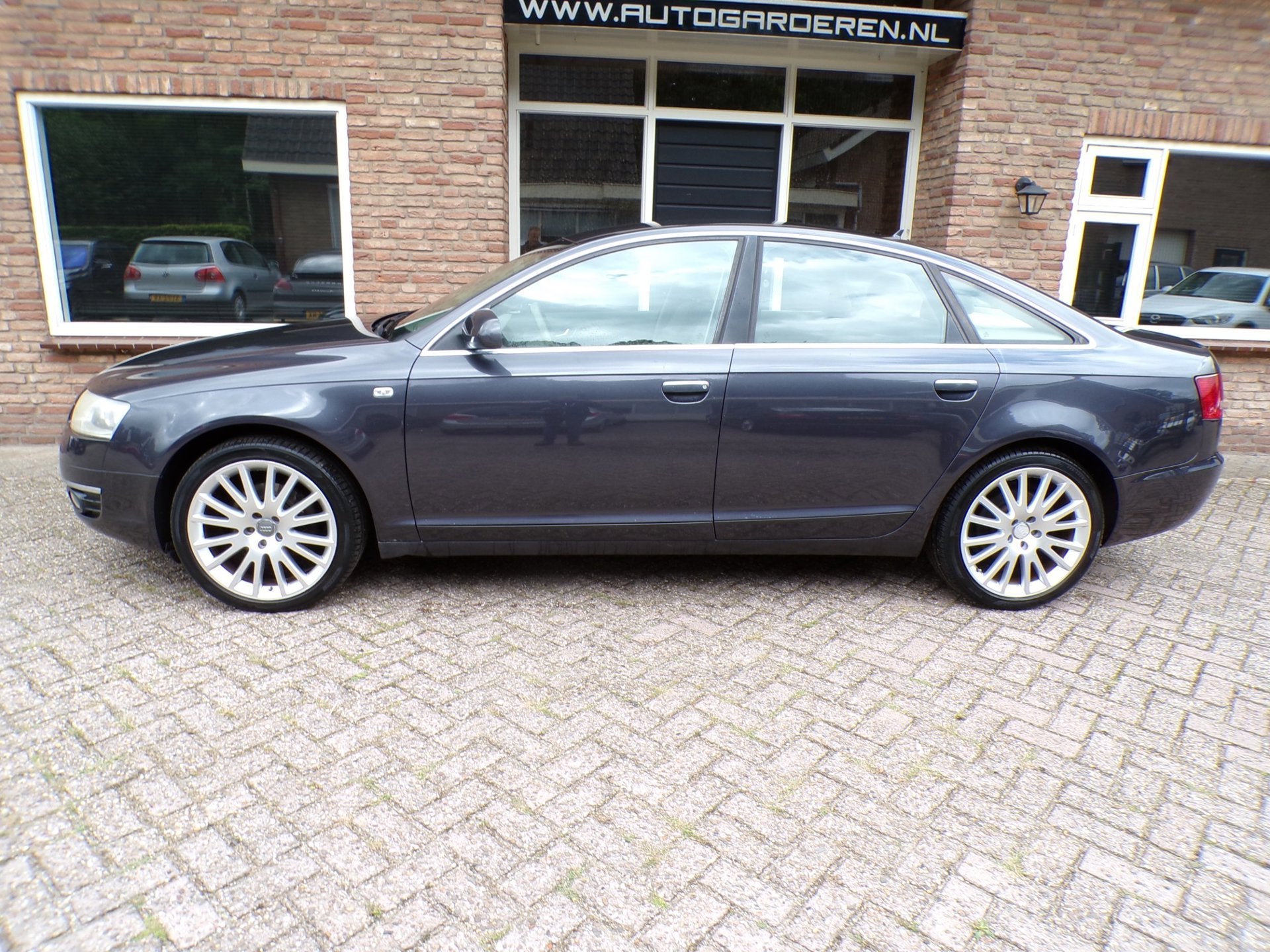 Audi A6 Limousine 2.4 Pro Line Automaat / leder / Navi, Auto's, Audi, Dealer onderhouden, Beige, Bedrijf, Automatische klimaatregeling