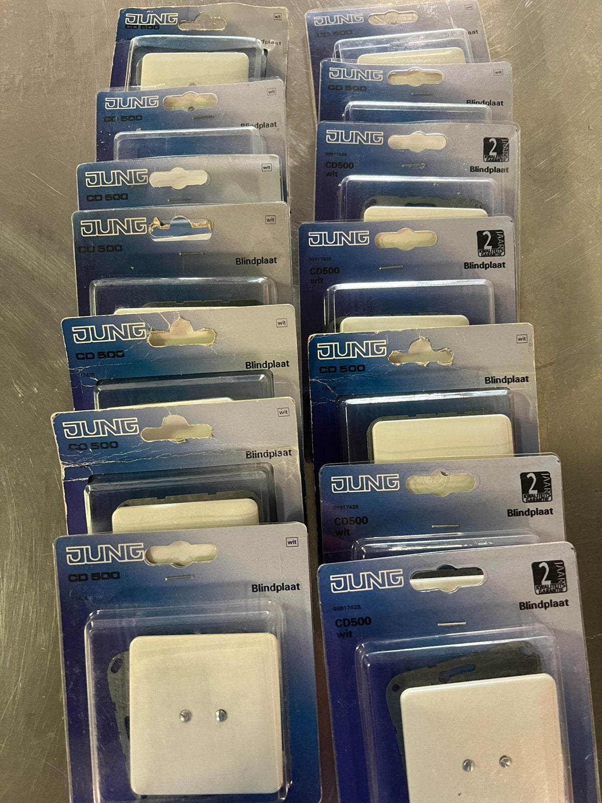 Jung CD500 blindplaat wit 14 stuks, Doe-het-zelf en Verbouw, Elektra en Kabels, Ophalen of Verzenden, Nieuw, Stopcontact
