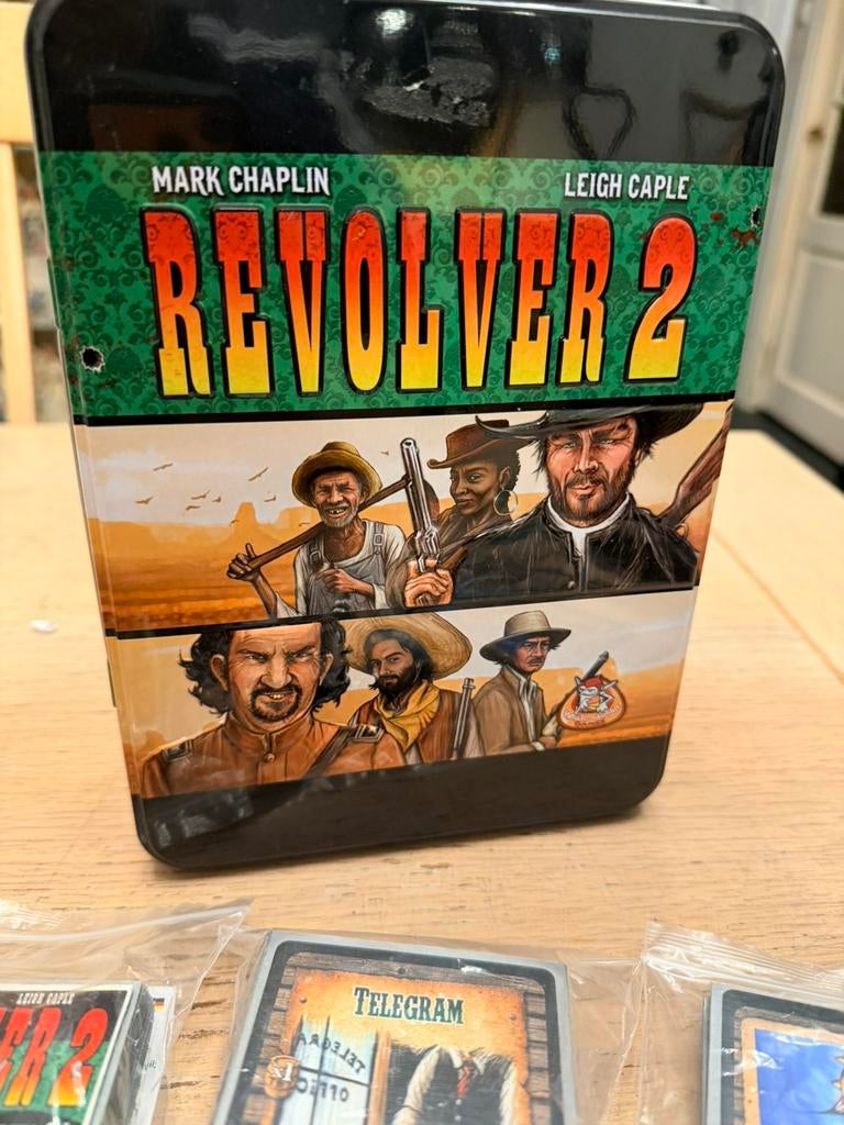 Revolver 2 zgan, Ophalen of Verzenden, Zo goed als nieuw