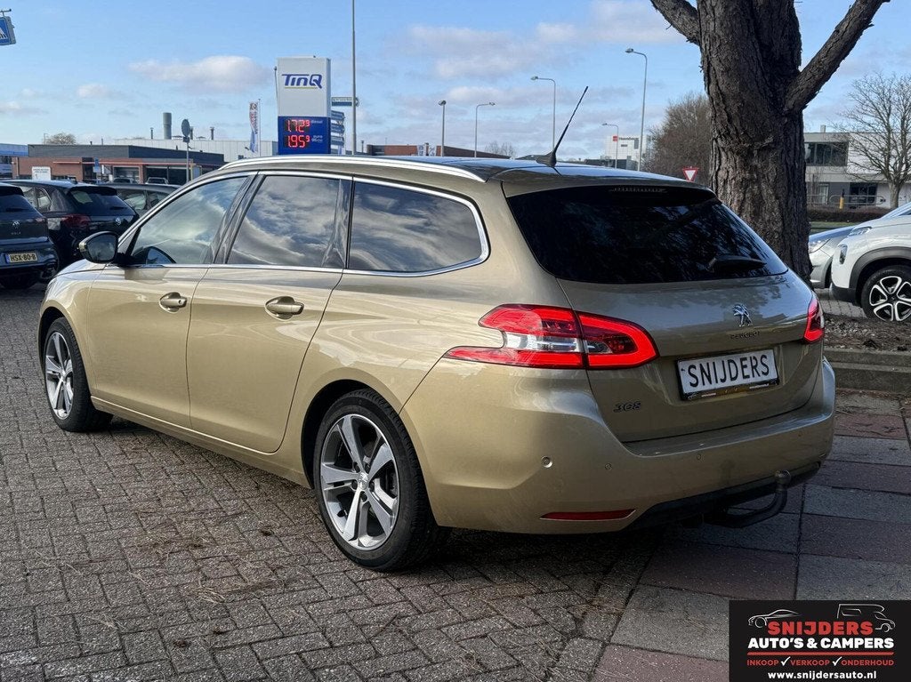 Peugeot 308 SW 1.2 Gt Line automaat en trekhaak, Auto's, Peugeot, Stof, Gebruikt, Zwart, 1199 cc