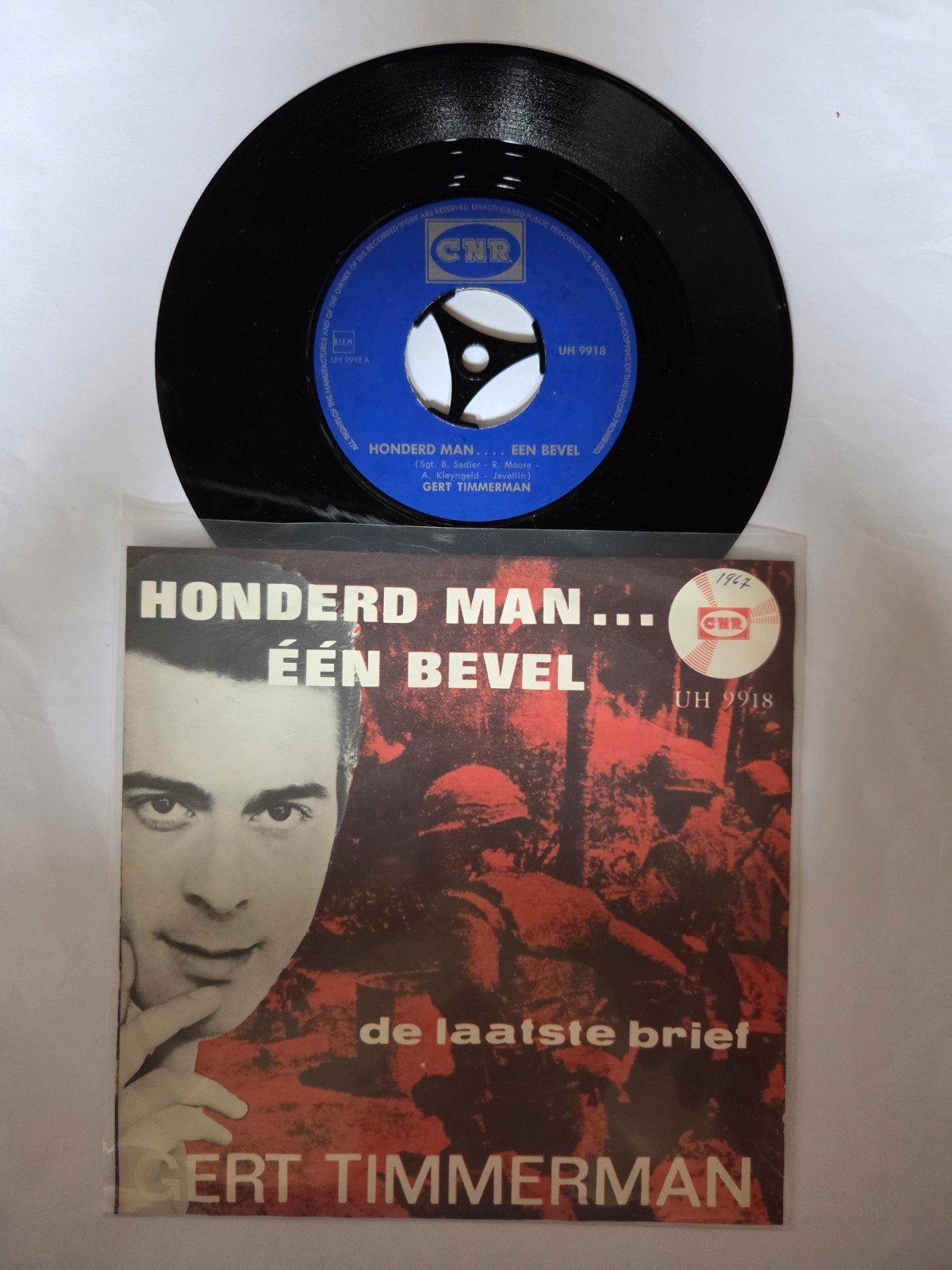 Gert Timmerman - Honderd man....een bevel, Ophalen of Verzenden, Gebruikt, Nederlandstalig