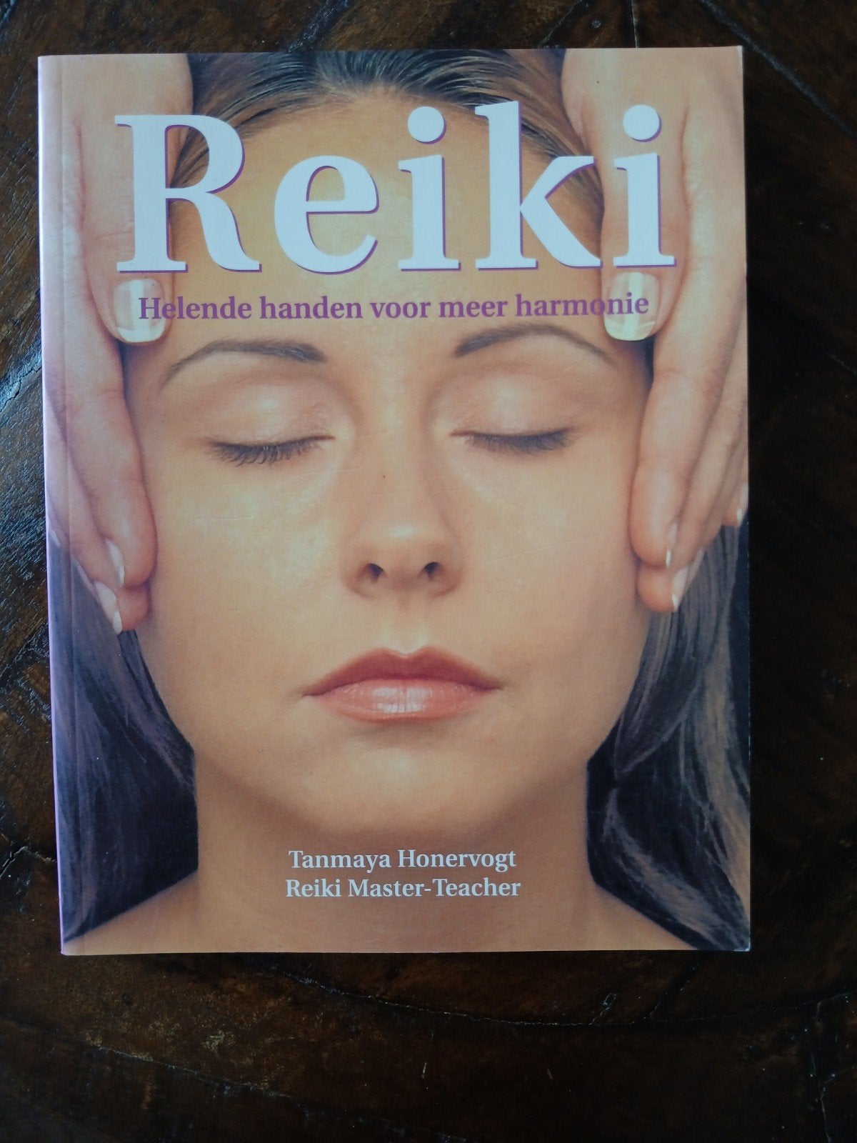 Reiki helende handen voor meer harmonie, Ophalen of Verzenden, Zo goed als nieuw, Instructieboek