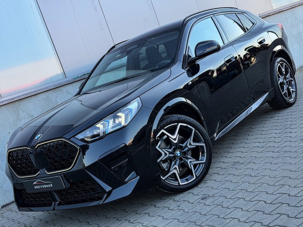BMW X2 SDrive20i M-sport Pano H&K Glow Full option 20Inch, Auto's, BMW, Automaat, 12 maanden, X2, Gebruikt