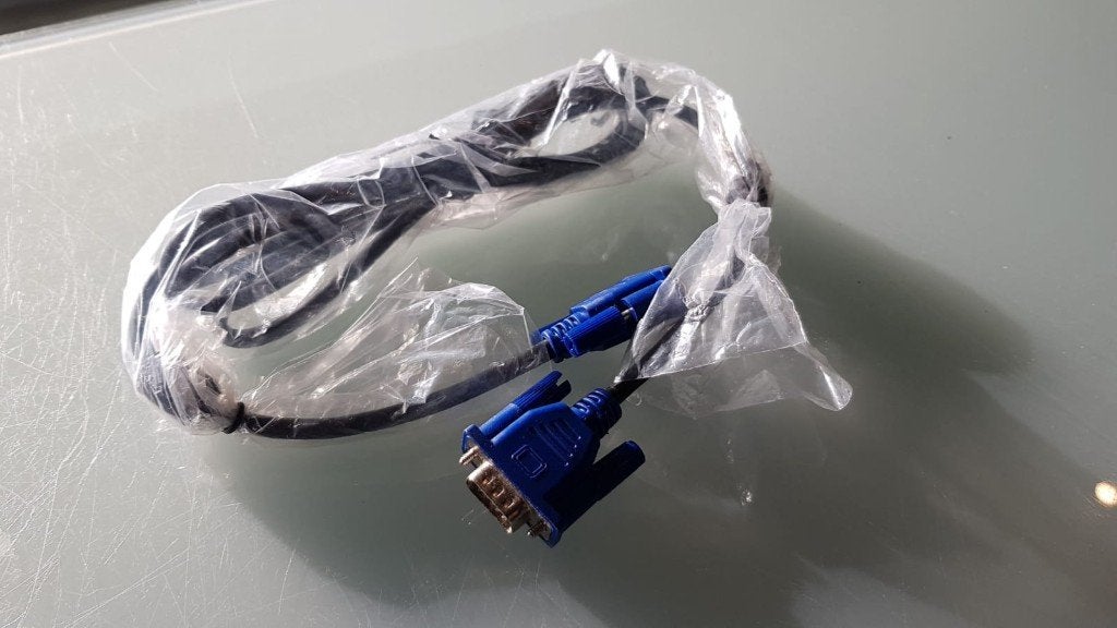 VGA naar VGA kabel – zo goed als nieuw, Techregshelp@hp.com, Ophalen of Verzenden, Zo goed als nieuw, HP Nederland B.V.
