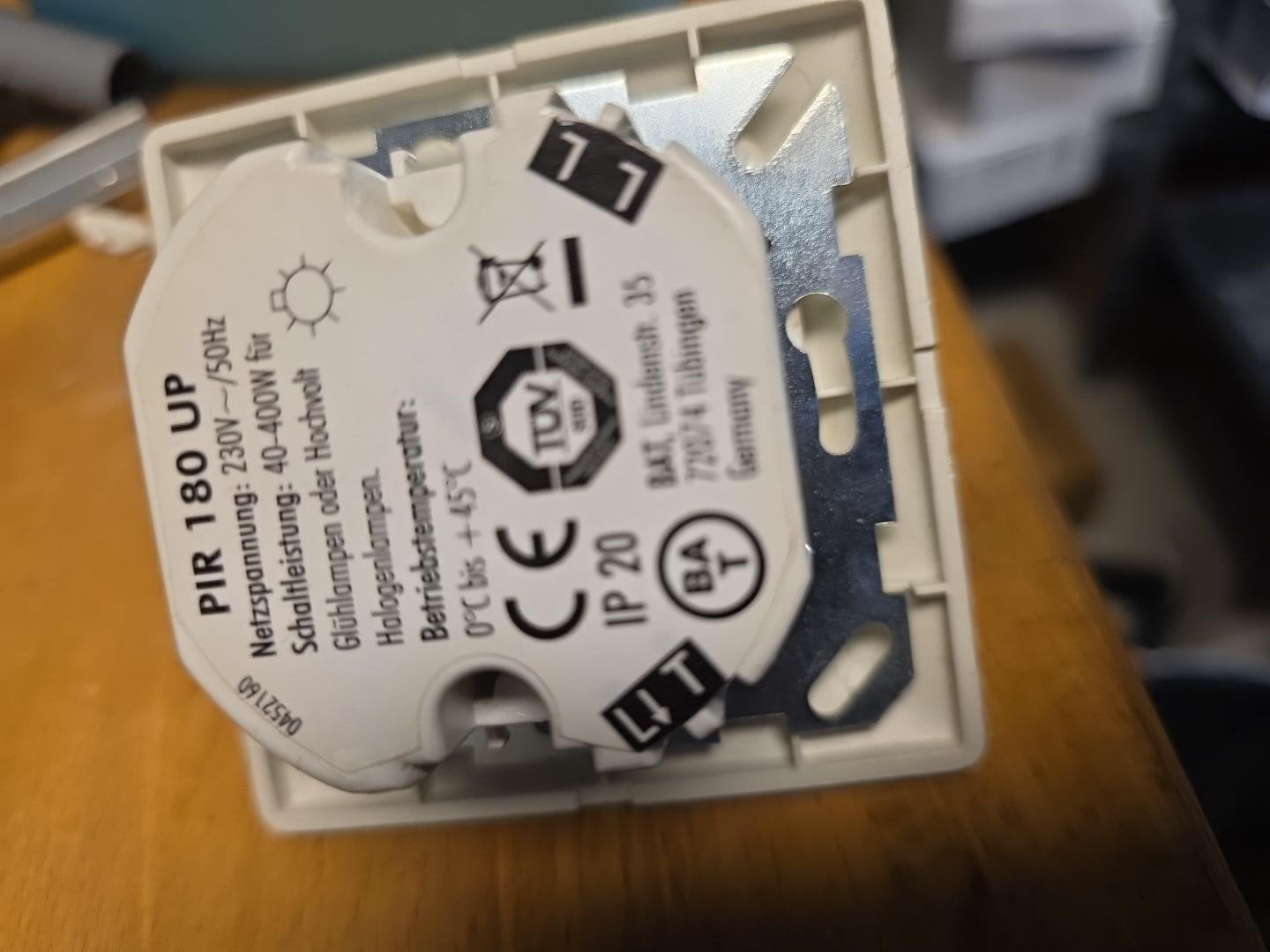 2x B.E.G. PIR 180 UP inbouwbewegingsmelder 230V, Doe-het-zelf en Verbouw, Overige merken, Gebruikt, BAT, Lindenstr. 35, 72074 Tübingen, Germany