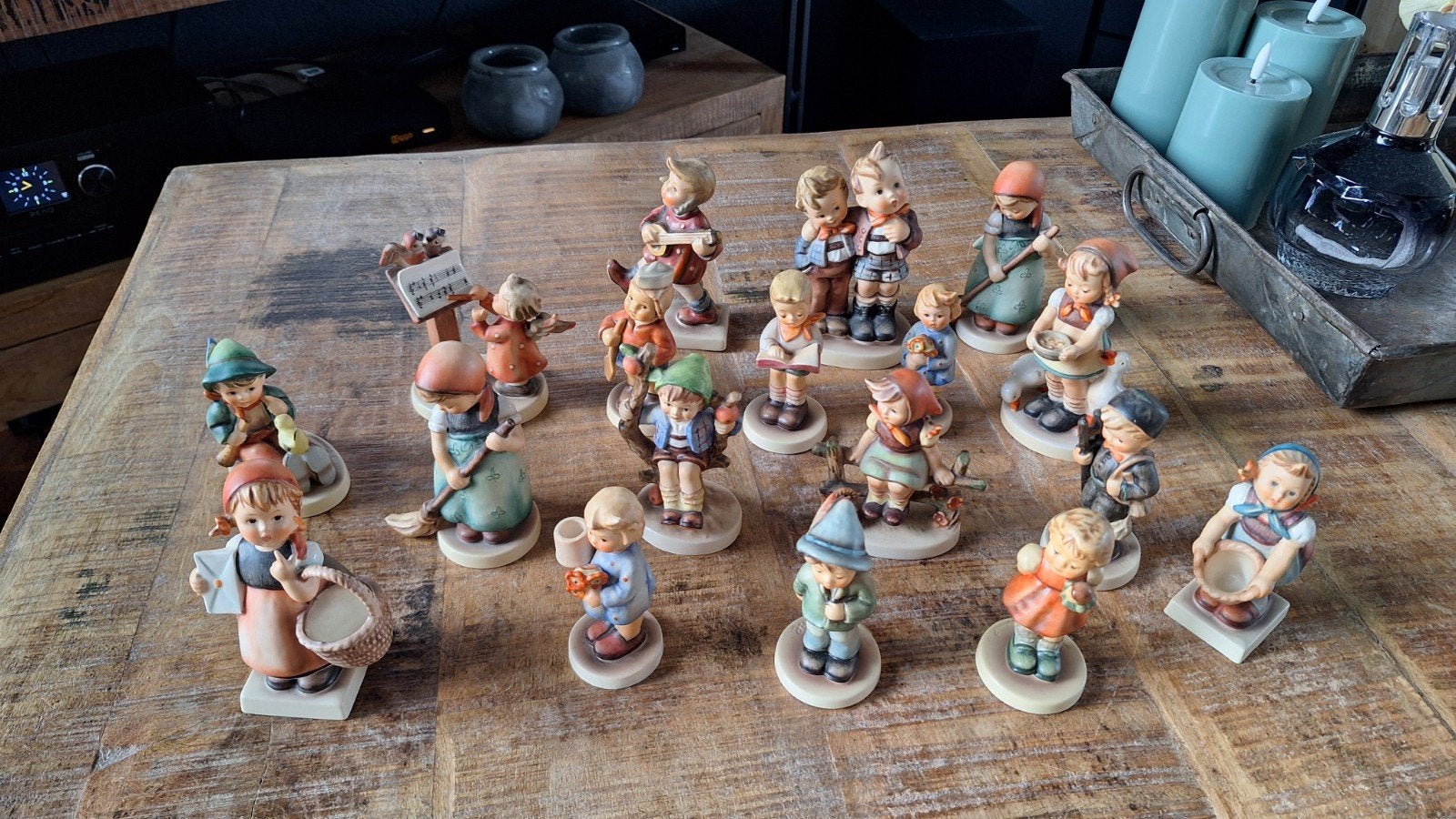18 Hummel/ Goebel beeldjes, zie foto's, Ophalen of Verzenden
