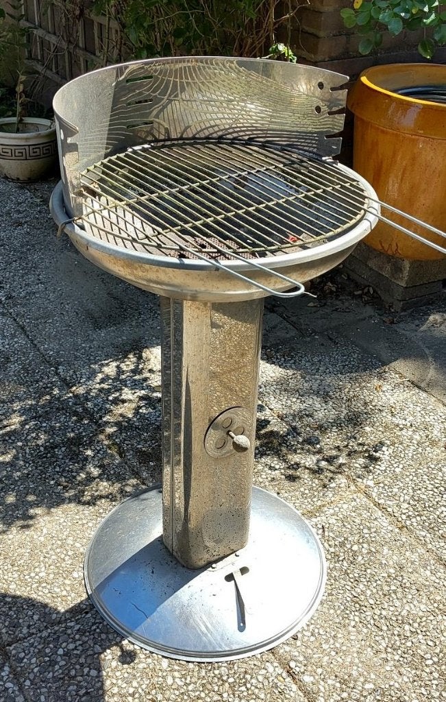Roestvrijstalen ronde barbecue, Ophalen, Gebruikt, Onbekend