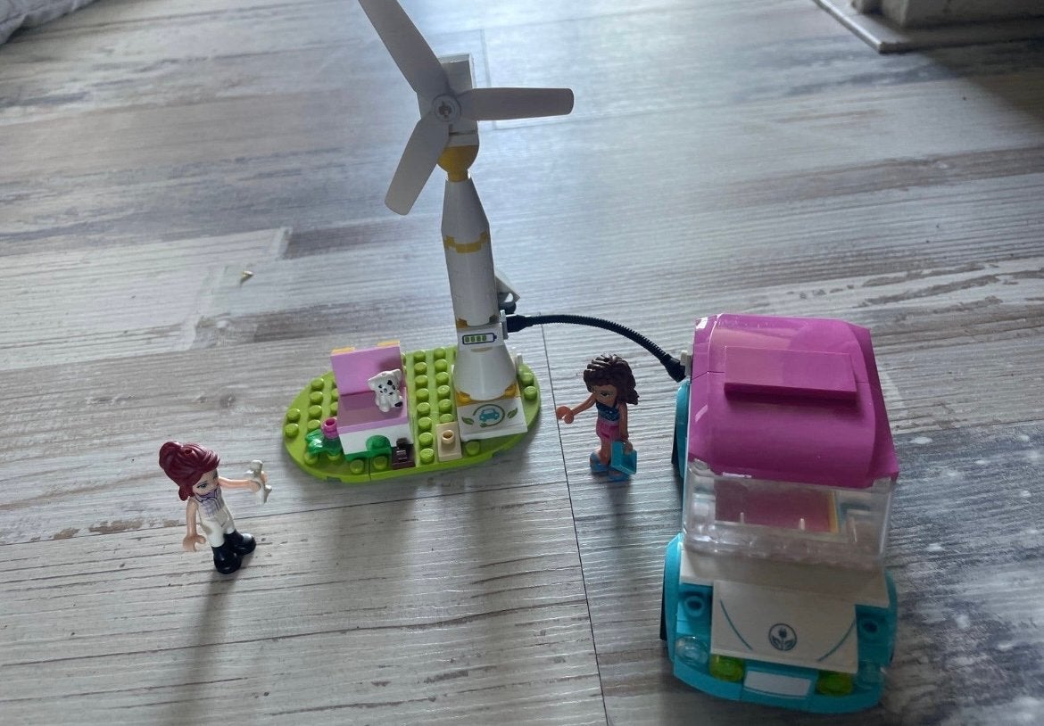 Lego Friends 41443 - Stephanie's elektrische auto, Ophalen, Zo goed als nieuw, Lego