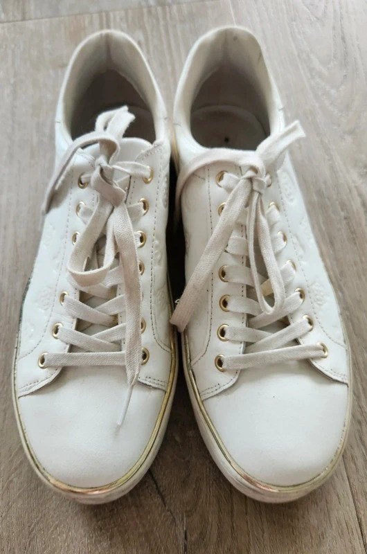 damesschoenen, kleur wit goud, merk guess, Guess, Wit, Ophalen of Verzenden, Sneakers of Gympen