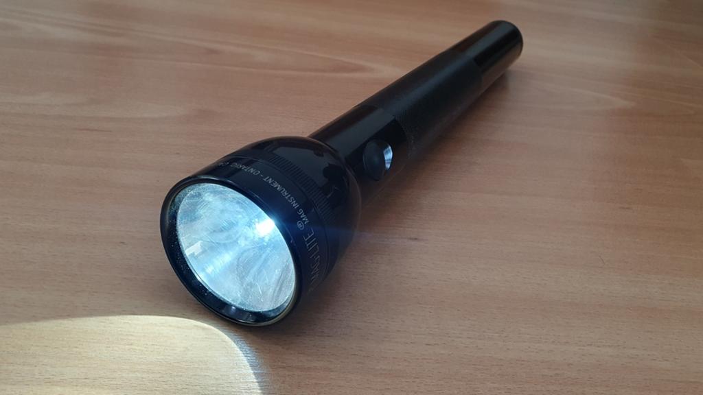 Maglite 4D cell met led (5/9/2008) in prijs verlaagd, Ophalen of Verzenden, Gebruikt, Batterij