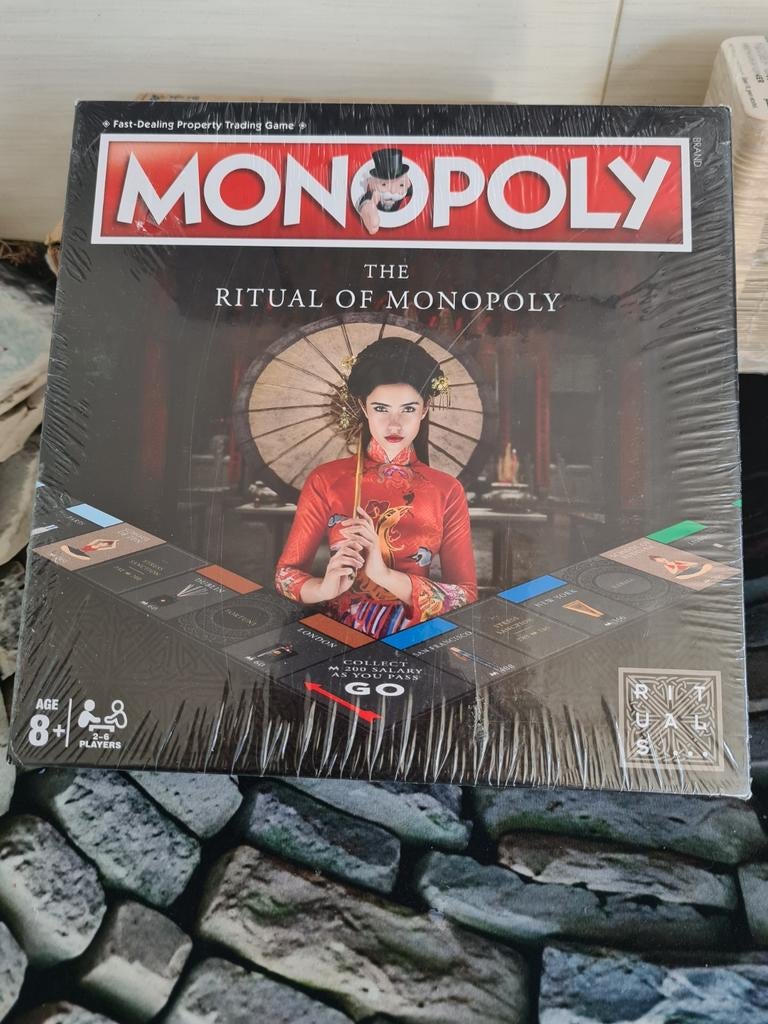 Monopoly The Ritual of Monopoly - Nieuw in folie, Vijf spelers of meer, Ophalen of Verzenden, Nieuw, Winning Moves