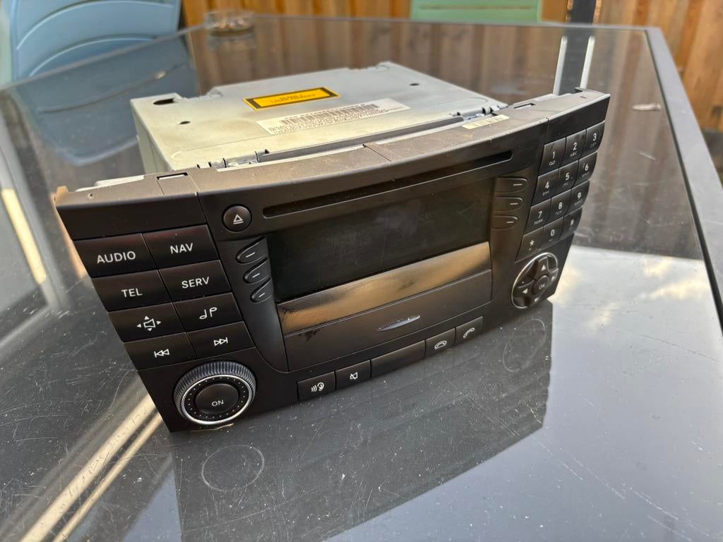 Mercedes Benz Auto radio, Ophalen of Verzenden, Zo goed als nieuw