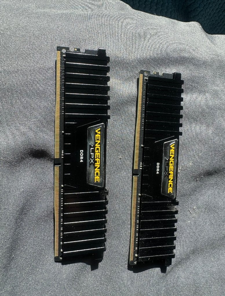 Corsair Vengeance LPX 32GB (2x16GB) DDR4 3200MHz CL16