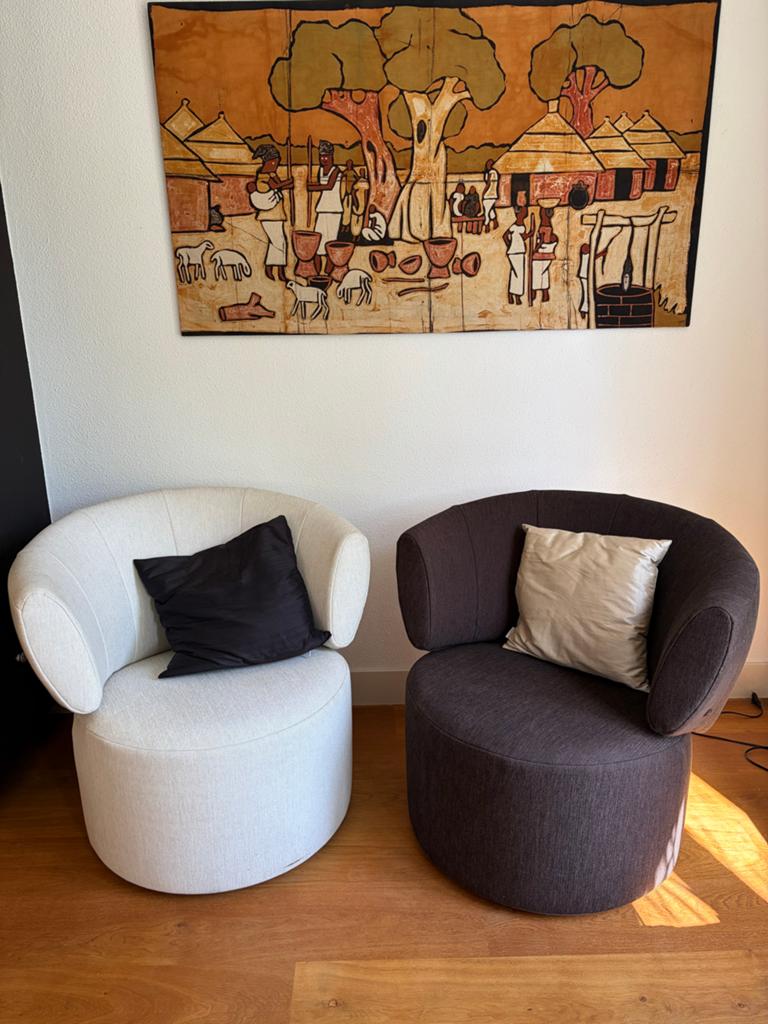 Rolf Benz fauteuils - set van 2 (wit en bruin), Ophalen, Zo goed als nieuw