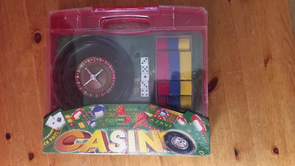 Casino spel (nieuw in folie), Vijf spelers of meer, Ophalen of Verzenden, Nieuw
