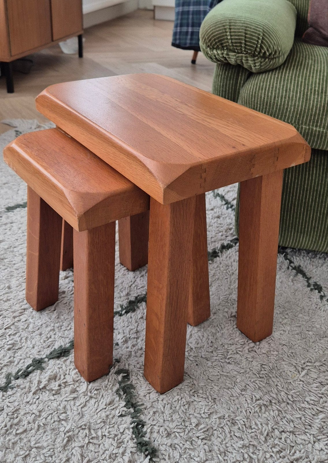 Vintage eikenhouten nesting tables/bijzettafels, Minder dan 55 cm, Gebruikt, Rechthoekig, Ophalen