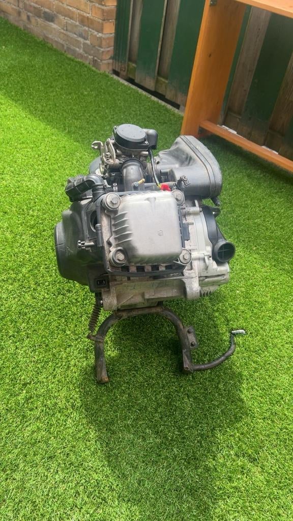 Vespa lx 4takt 2v blok + kabelboom, Ophalen of Verzenden, Zo goed als nieuw, Blok, Piaggio