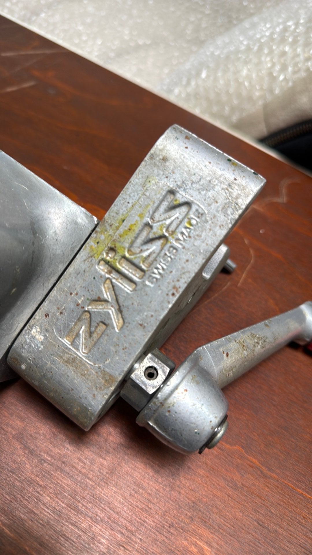 Zyliss bankschroef aluminium, Doe-het-zelf en Verbouw, Werkbanken, Ophalen of Verzenden, Gebruikt, Minder dan 70 cm, Bankschroef