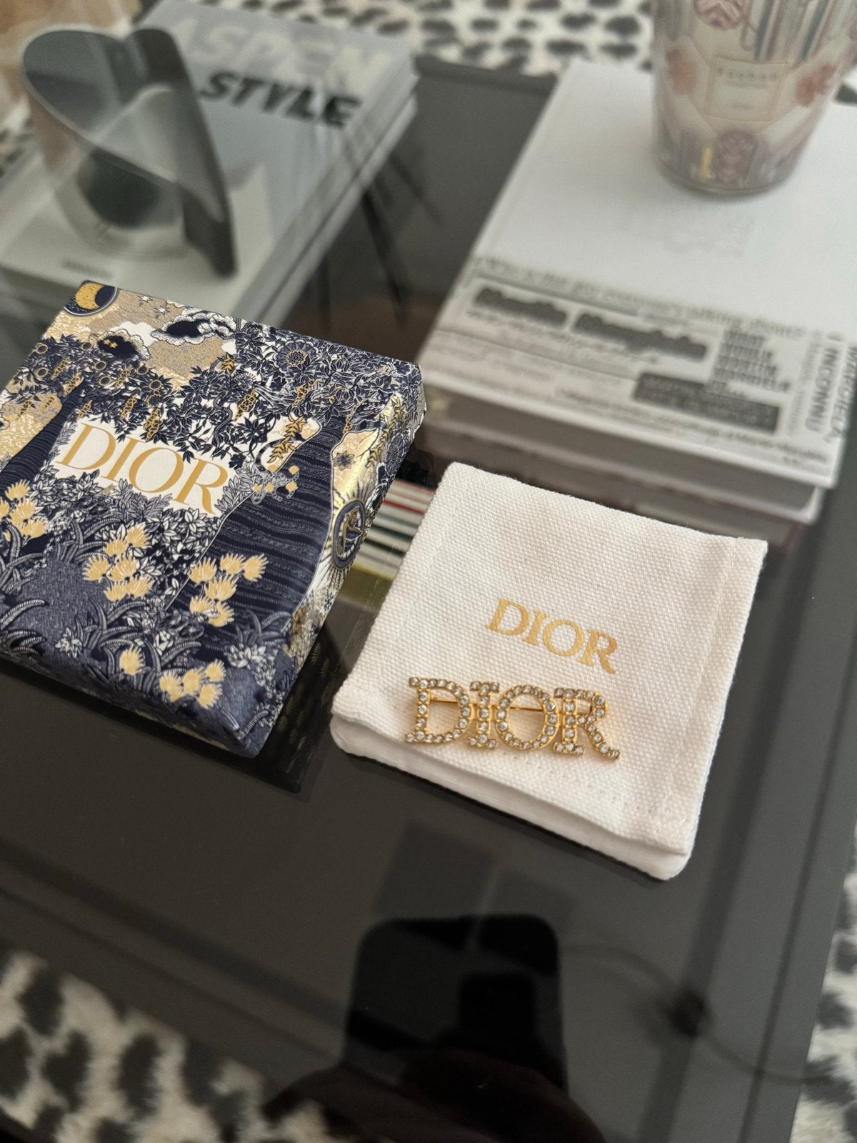 Dior Broche Goudkleurig met Strass - Nieuw, Sieraden, Tassen en Uiterlijk, Broches, Overige materialen, 4 tot 7 cm, Ophalen of Verzenden