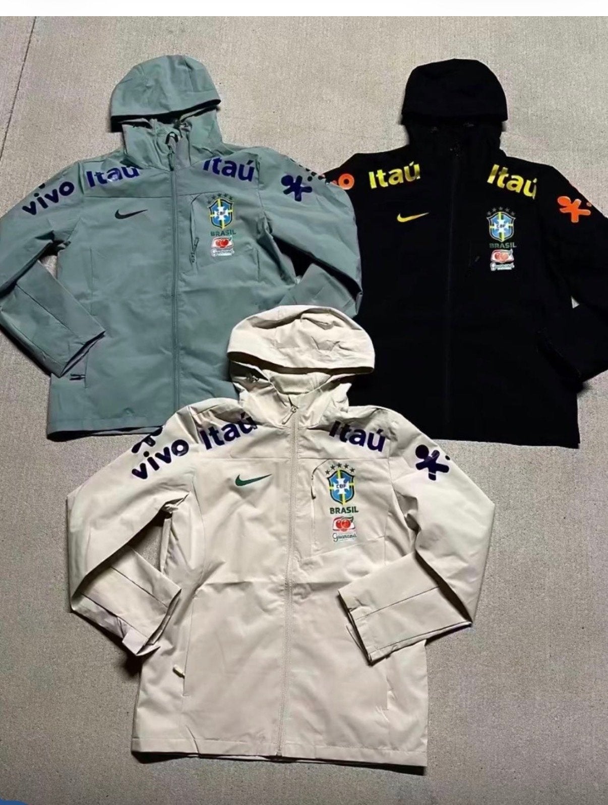 70 € voor de pak De vestjes 50€ ophalen bezorgen mogelijk!, Ophalen of Verzenden, Nieuw, Overige maten, Zwart
