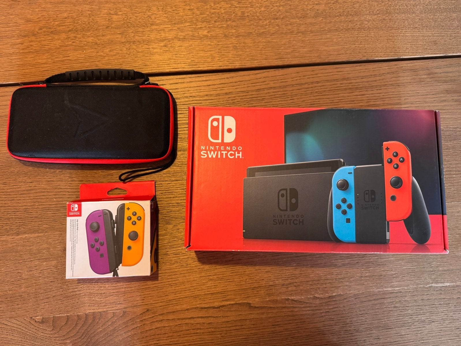 Nintendo Switch incl. extra controllers en beschermhoes, Spelcomputers en Games, Spelcomputers | Nintendo Switch, Ophalen, Zo goed als nieuw
