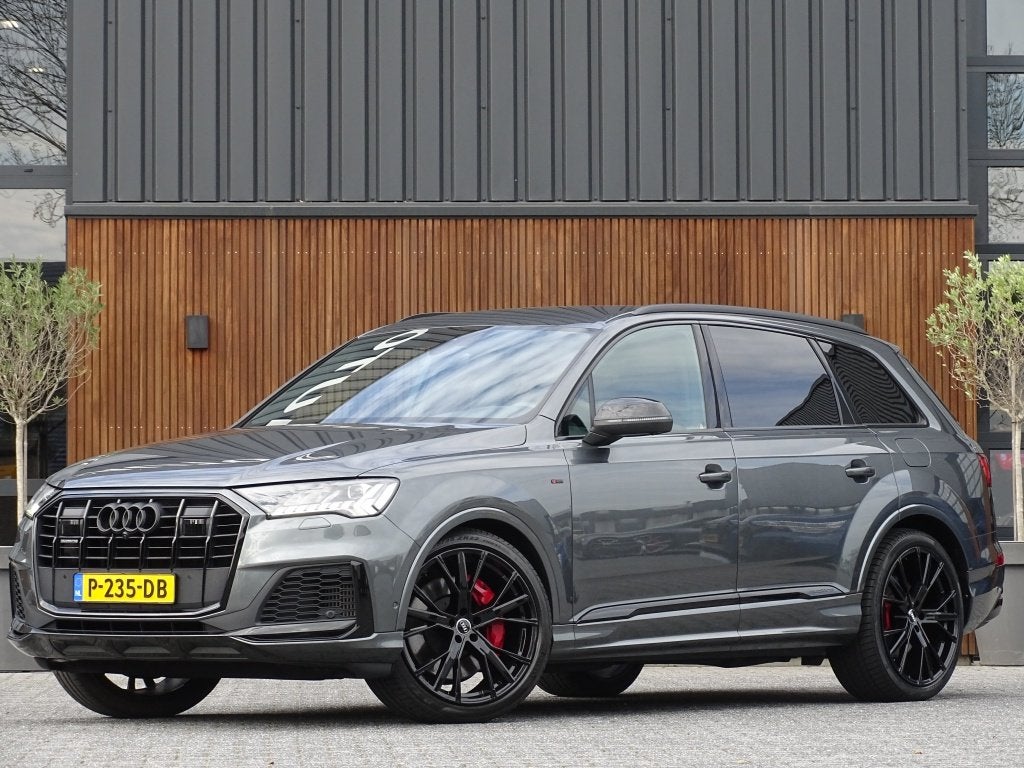 Audi Q7 60 TFSI e 456PK Competition / Bose / 22'' / LED / 36, Automaat, Gebruikt, Euro 6, 2995 cc