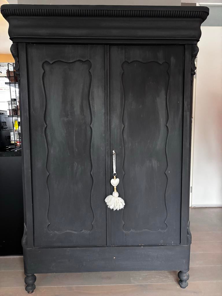 ANTIEKE ZWARTE (MEIDEN)KAST, Antiek en Kunst, Ophalen