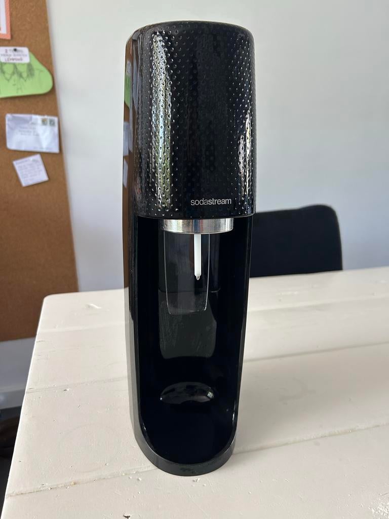 Sodastream bruiswatermaker met CO2-fles, Ophalen, Gebruikt
