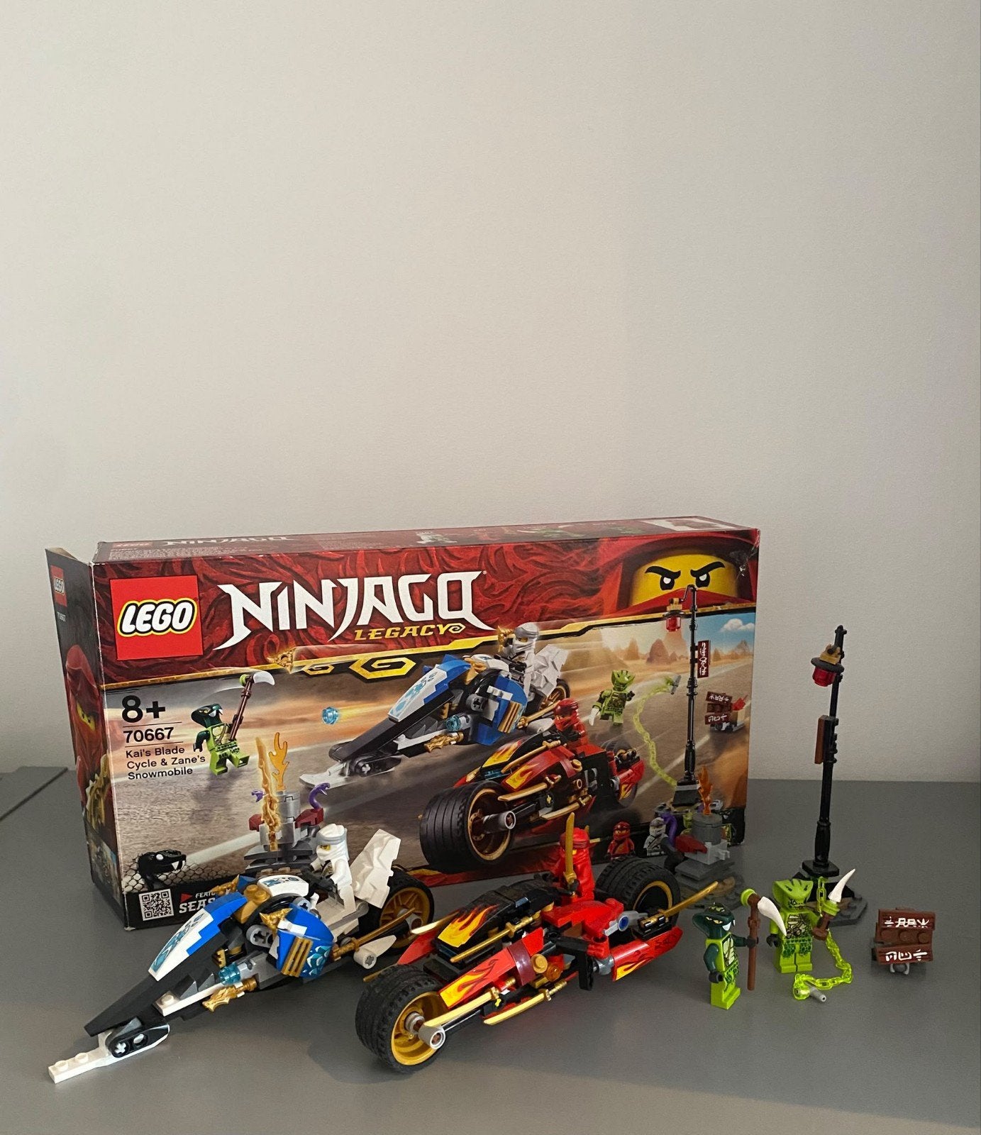 LEGO Ninjago Legacy 70667 Kai's Blade Cycle & Zane's, Inclusief instructies, Lego, Ophalen of Verzenden, Zo goed als nieuw