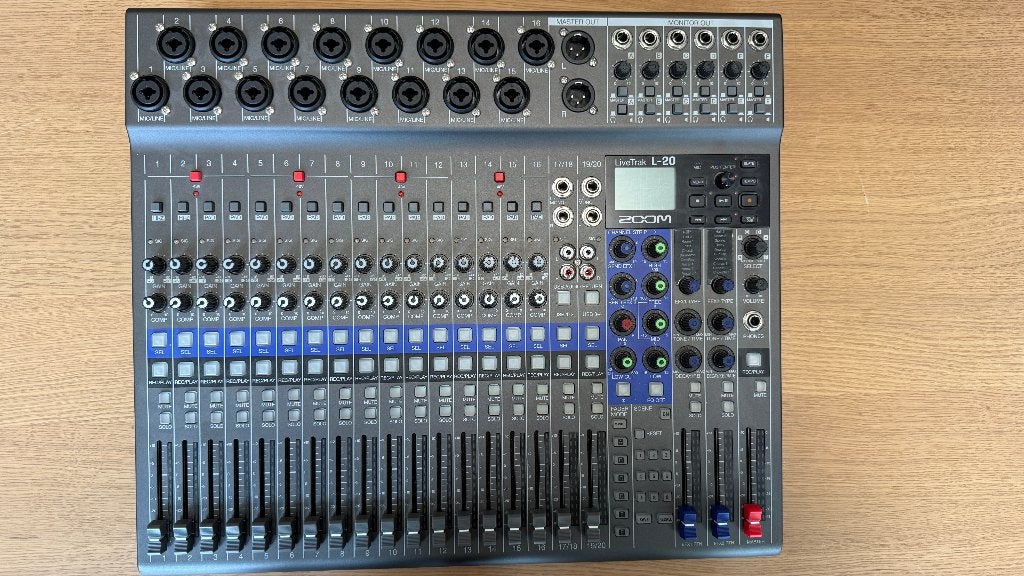 Zoom LiveTrak L-20 incl Bluetooth adapter en SD card, Muziek en Instrumenten, Mengpanelen, Ophalen, Zo goed als nieuw, 20 kanalen of meer