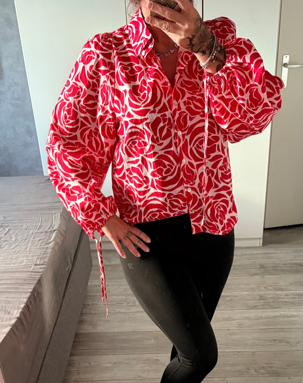 Blouse Roos Rood/Wit Wibra, Kleding | Dames, Ophalen of Verzenden, Nieuw, Maat 36 (S), Rood