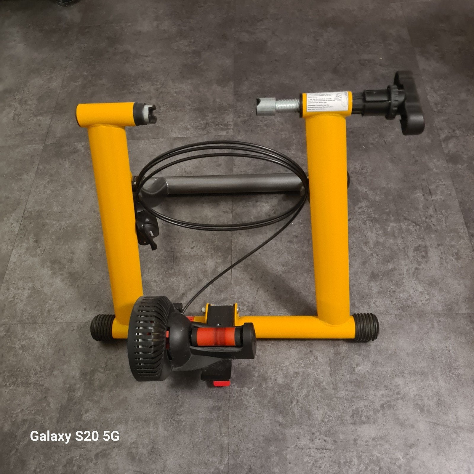 Fietstrainer voor binnen - Geel/Zwart, Gebruikt, Overige typen, Ophalen of Verzenden, Metaal