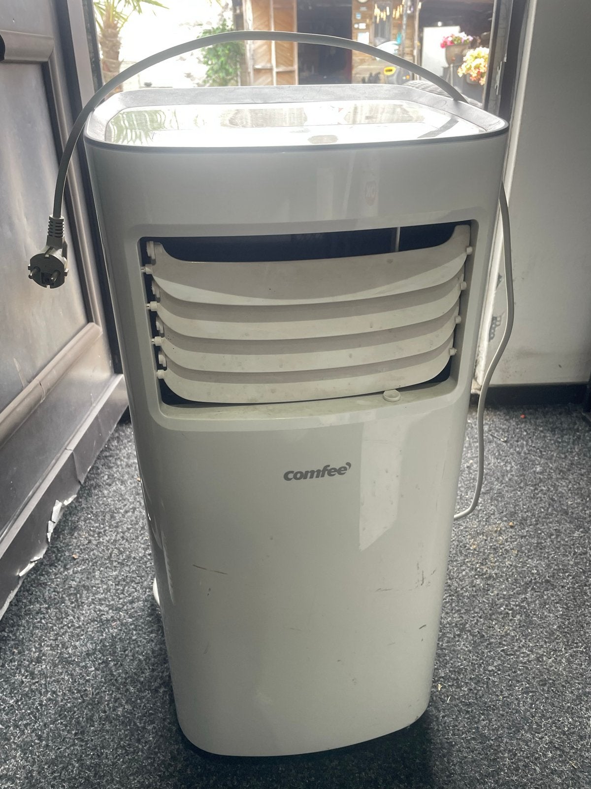 Comfee Mobiele Airco 7000 BTU - Koelen en Ontvochtigen, Ophalen, Gebruikt, Minder dan 60 m³, 3 snelheden of meer
