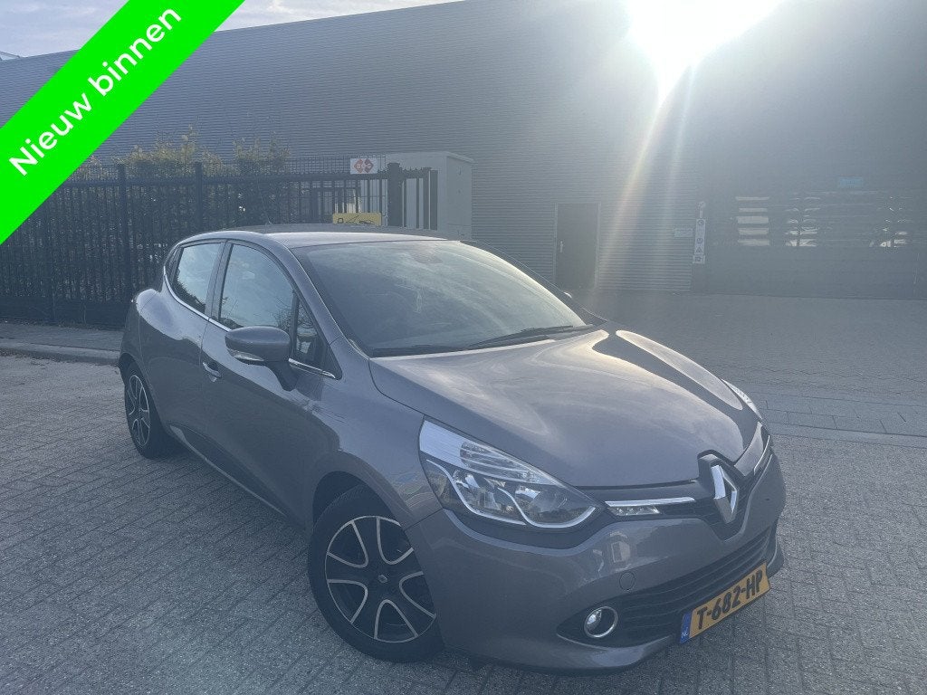 Renault Clio 1.5 DCI AUTOMAAT DYNAM CAM KEYL 120DKM, Auto's, Automaat, Euro 5, Gebruikt, 4 cilinders