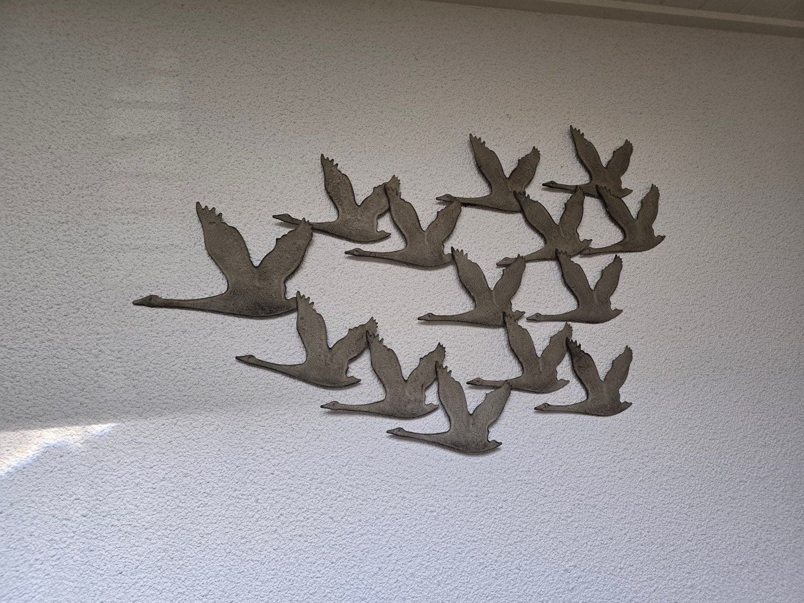 Metalen wanddecoratie wilde ganzen in grijs/taupe, Ophalen, Metaal, Wandsculptuur, Meerkleurig