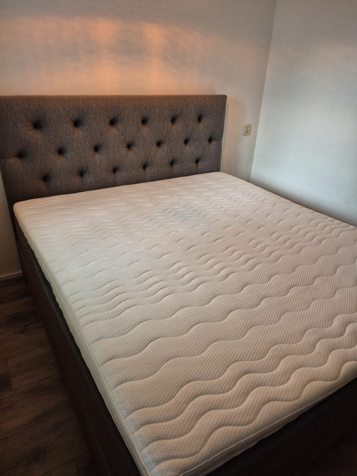 Boxspring 180x200 cm met topper en dekbed, Ophalen, Gebruikt, Tweepersoons, 180 cm