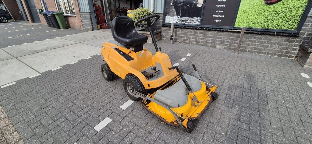Stiga Zitmaaier Villa Royal, Ophalen, Gebruikt, 90 tot 120 cm, Stiga