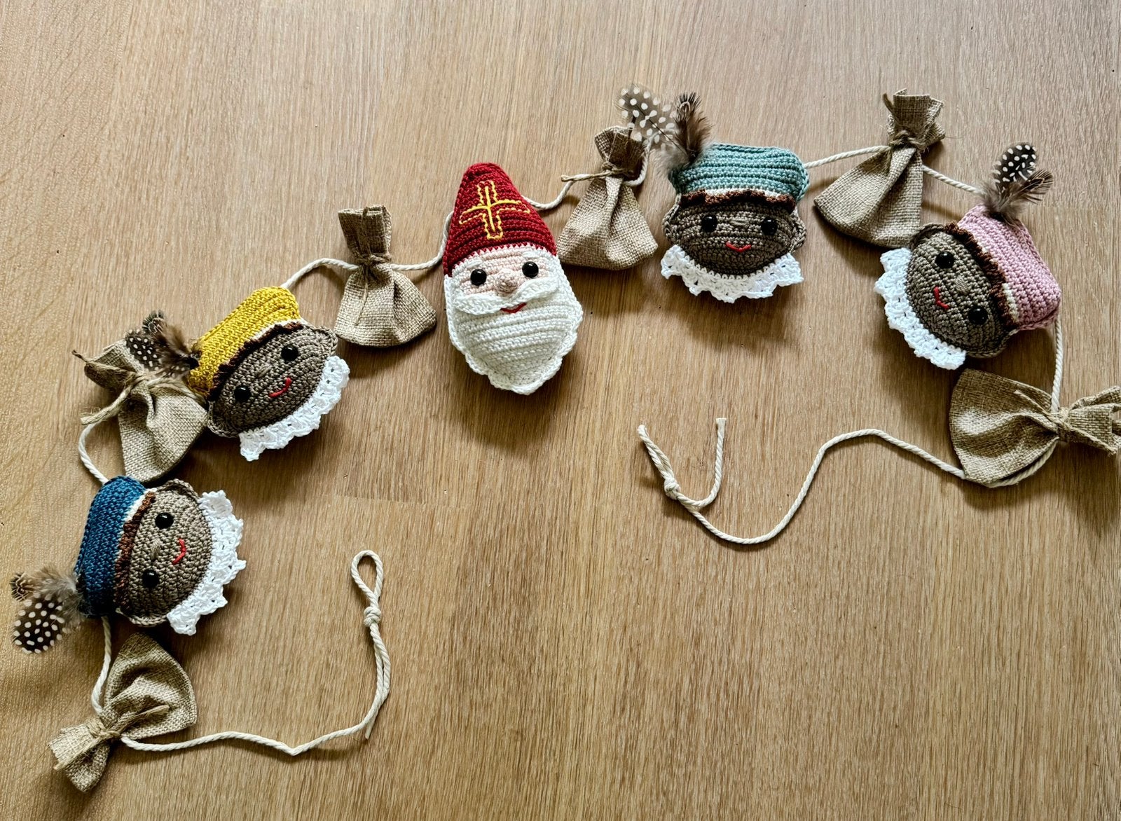 Gehaakte Sinterklaasslinger, Ophalen of Verzenden, Nieuw