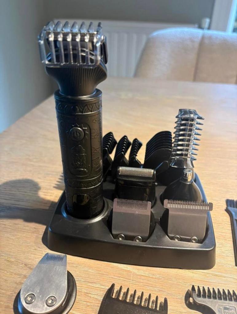 7-in-1 Baardtrimmer Mannen + Standaard, !, Gebruikt, !, Ophalen of Verzenden