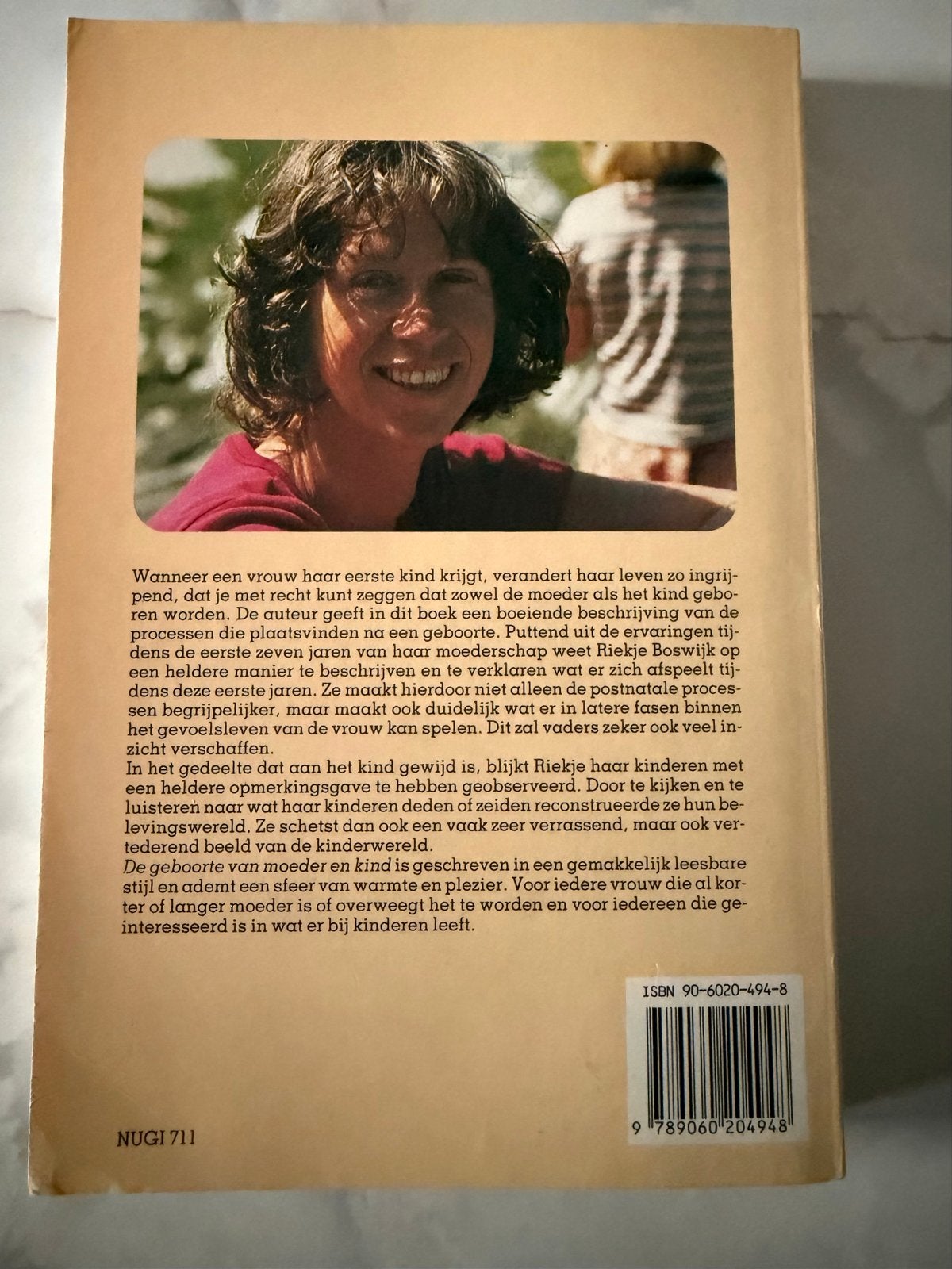 De Geboorte van Moeder en Kind - Riektje Boswijk-Hummel, Boeken, Ophalen of Verzenden, Gelezen, Zwangerschap en Bevalling