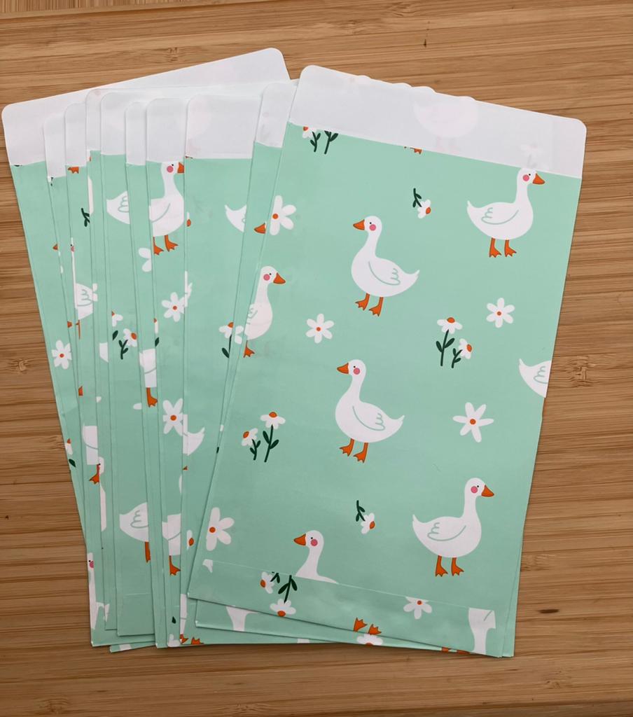 10 cadeauzakjes mintgroen met gansje baby, Diversen, Cadeaupapier, Ophalen of Verzenden, Nieuw
