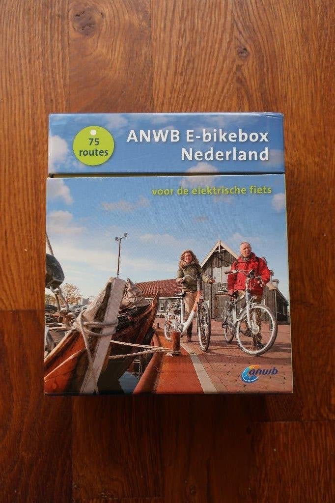 ANWB E-bikebox Nederland voor de elektrische fiets, Overige atlassen, Ophalen of Verzenden, Zo goed als nieuw, 1800 tot 2000