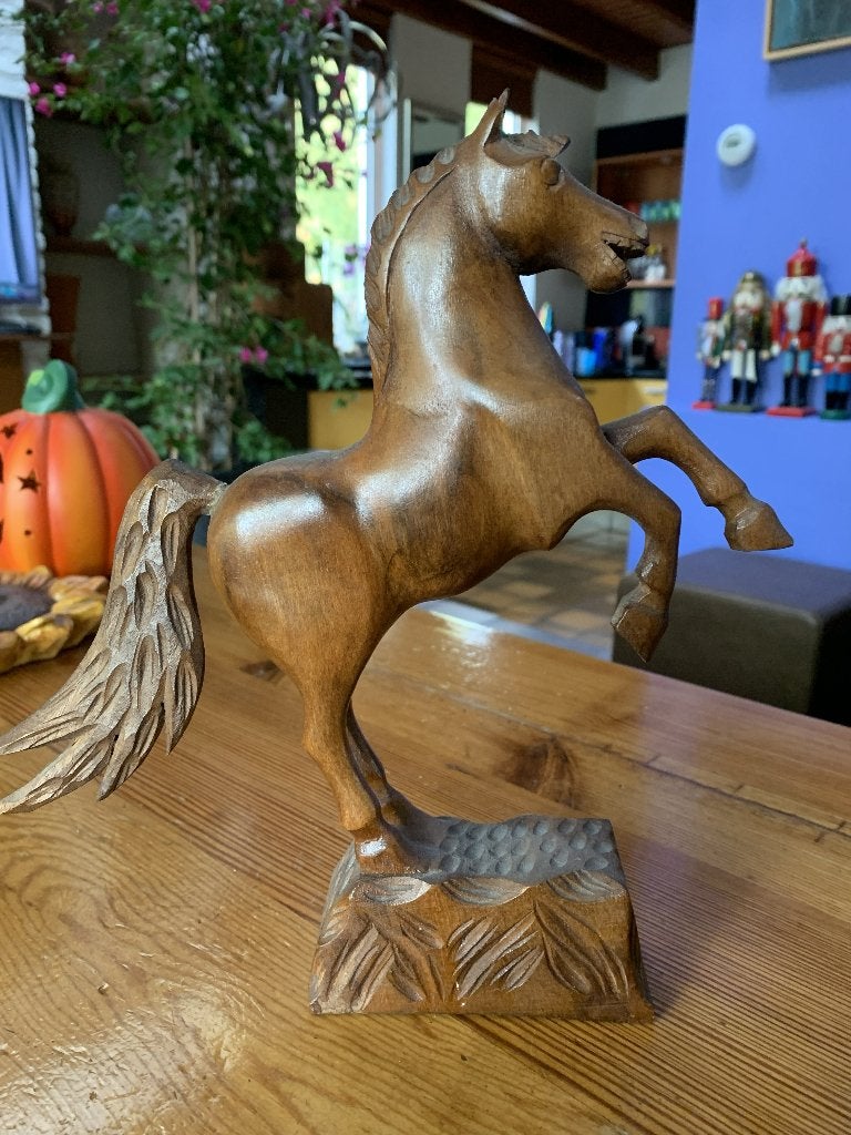 Houtsnijwerk beeld van een steigerend paard, Ophalen of Verzenden