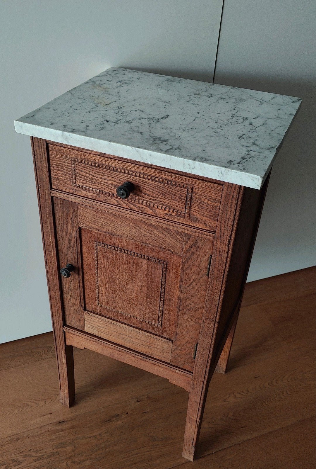 Antiek nachtkastje met marmeren blad Art Deco stijl, Antiek en Kunst, Ophalen