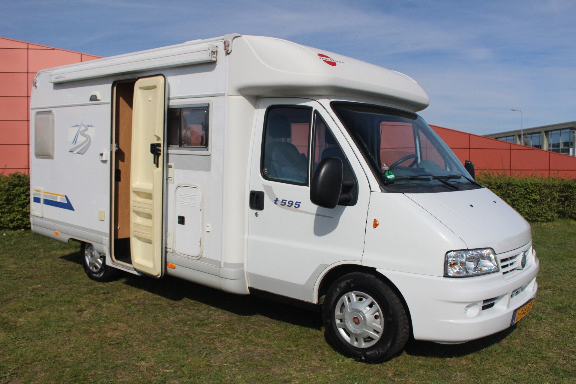 Caravans And Camping Burstner