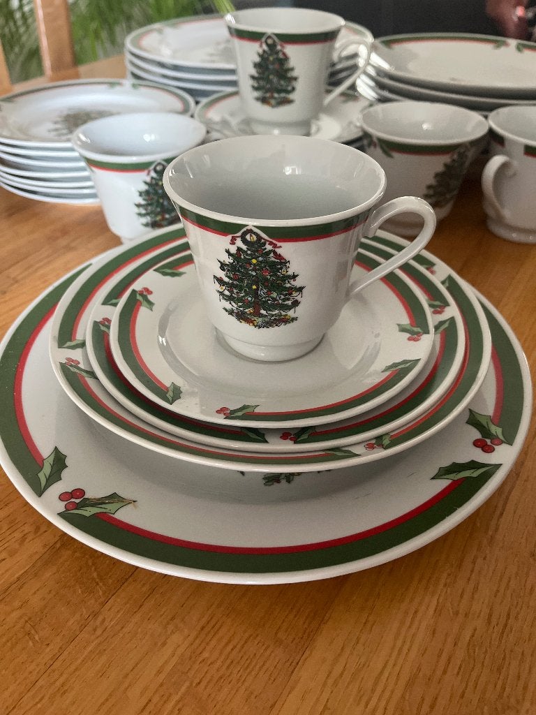 Kerst serviesgoed, Ophalen, Gebruikt, Overige stijlen, Kop(pen) en/of Schotel(s)