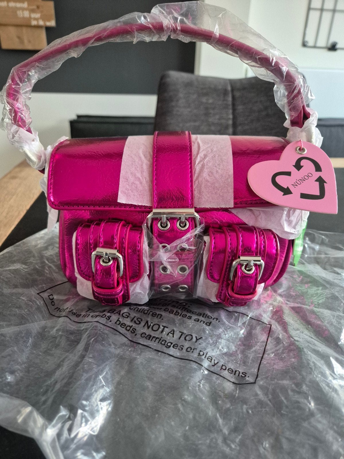 NÚNOO Small Honey Buckle Recycled Cool Pink Tas, Ophalen of Verzenden