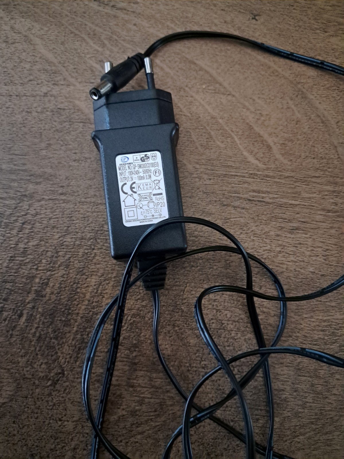 Adapter vrouwtje 3 volt, Ophalen