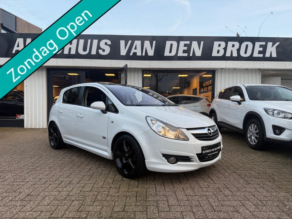 Opel Corsa 1.4-16V OPC-Line|5Deurs|Pano|Cruise|Clima|Stuur+S, Voorwielaandrijving, Zwart, 4 cilinders, Wit